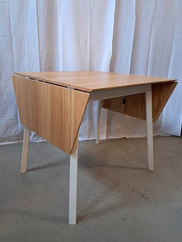 Ikea bord Kr. 600,-