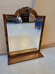 Spejl med hyldeKr. 450,-