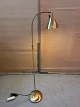 Gulvlampe Kr. 350,-