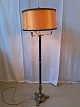 Standerlampe Kr. 900,-